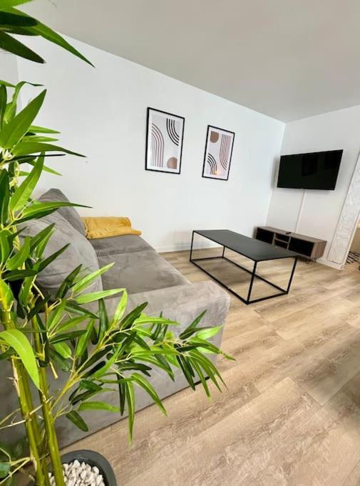 Petite Maison Avec Terrasse 라펜느쉬르후보네 외부 사진